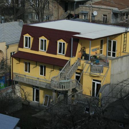Why Me Eco-Friendly Hostel Tbilisi Exteriör bild