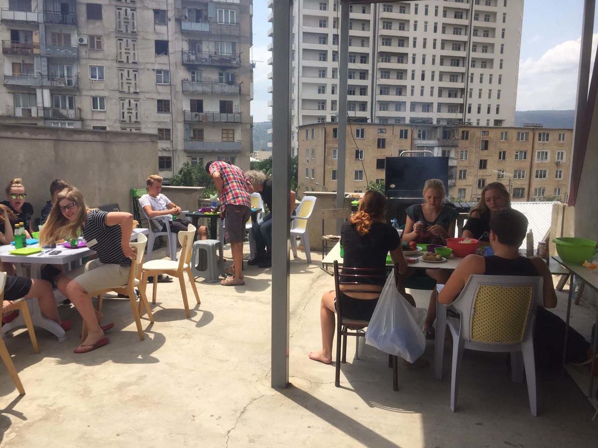 Why Me Eco-Friendly Hostel Tbilisi Exteriör bild