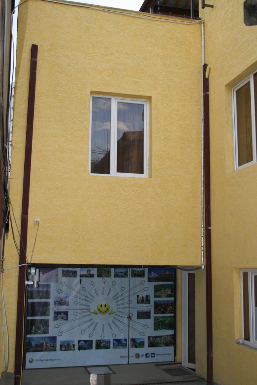 Why Me Eco-Friendly Hostel Tbilisi Exteriör bild